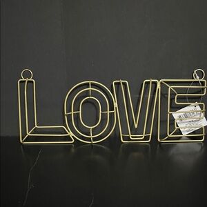 Gold Wire 'LOVE' Wall Decor